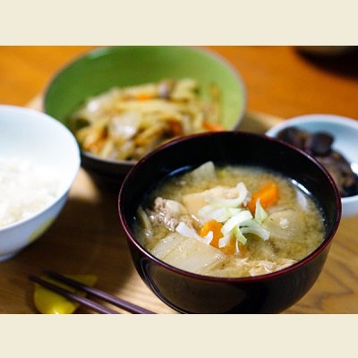 画像4: sp【29の日★祭り】北海道真狩村産 ハーブ豚ウデ 切りおとし(500g)