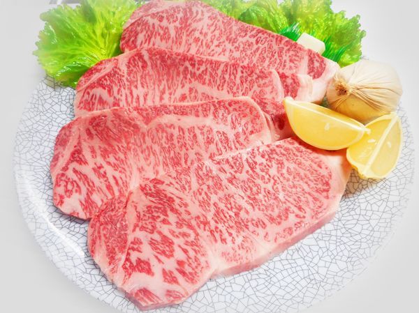 画像1: 北海道産 白老牛 サーロイン ステーキ 1kg(1枚250g×4枚) (1)