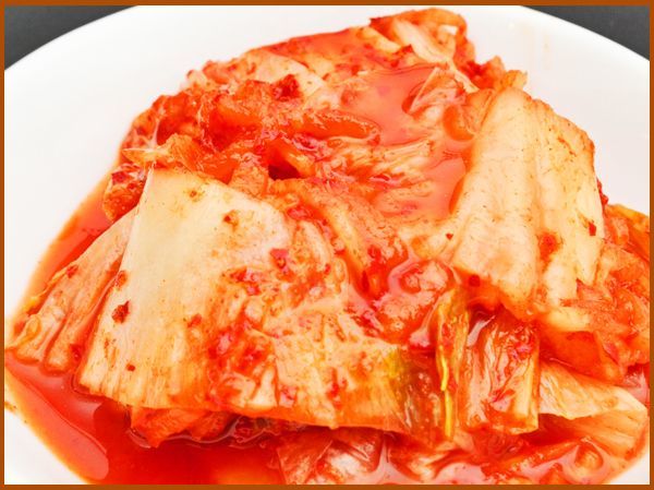 画像2: 【季節限定/焼肉】特製白菜キムチ 300g (2)