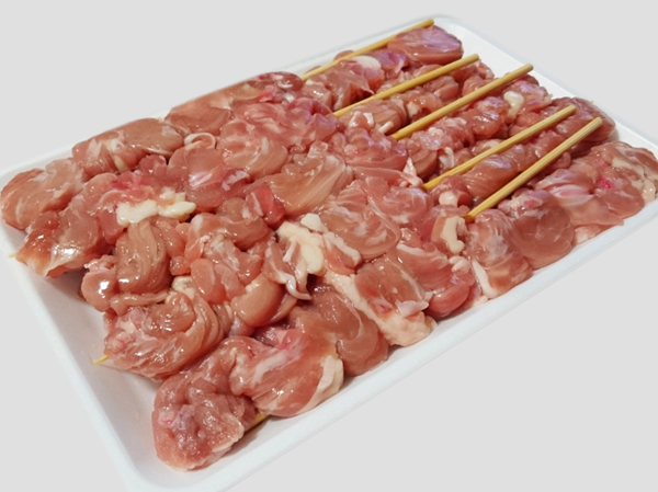画像2: 【季節限定/焼肉】鶏せせり串 400g(1本40g×10本入り) (2)