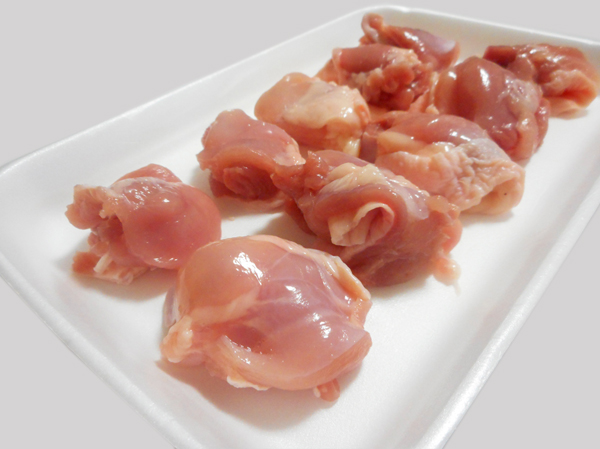 画像2: 【新春BIG SALE】ブラジル産 鶏モモ30gカット(400g)×2パック (2)