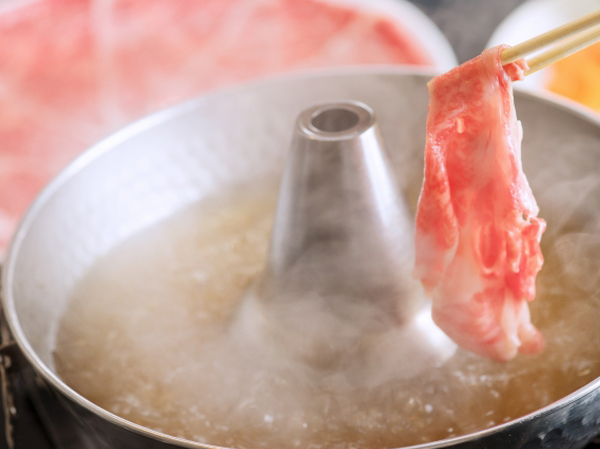 画像5: 2025【季節限定/鍋】北海道上富良野町産 かみふらの和牛 サーロイン 500g (5)