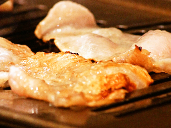 画像4: sp【29の日★祭り】北海道真狩村産 ハーブ豚バラ1cmスライス(500g) (4)